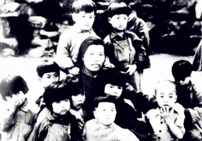 看图学史 | 第二十五期:抗战烽火中孕育的红色摇篮 - 馆长数家珍 - 兰州八路军办事处纪念馆